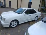 Mercedes-Benz E 320 1998 года за 3 000 000 тг. в Астана