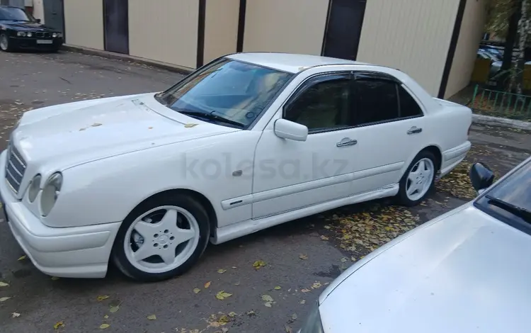 Mercedes-Benz E 320 1998 года за 3 000 000 тг. в Астана
