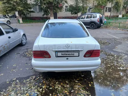 Mercedes-Benz E 320 1998 года за 3 000 000 тг. в Астана – фото 4
