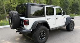 Jeep Wrangler 2024 года за 28 000 000 тг. в Караганда – фото 4