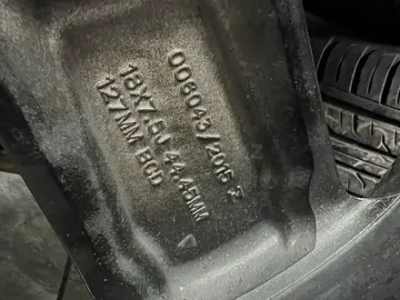 Оригинальные диски на Jeep Wrangler в сборе с резиной 255/70R18 за 800 000 тг. в Алматы – фото 12