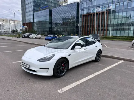 Tesla Model 3 2021 годаүшін14 500 000 тг. в Астана