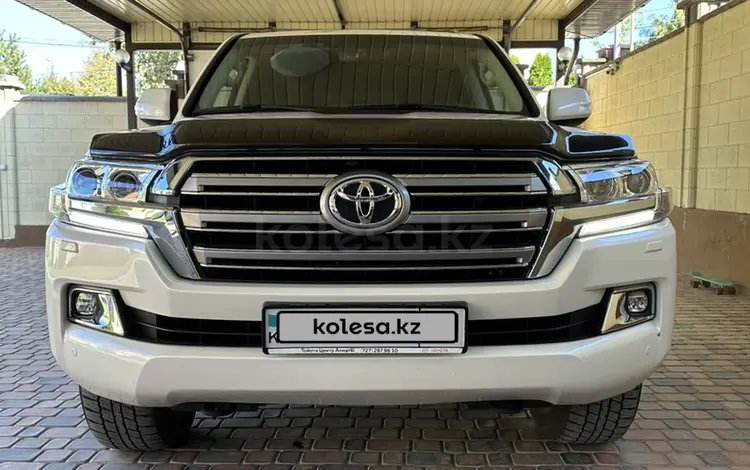 Toyota Land Cruiser 2019 годаүшін39 700 000 тг. в Алматы