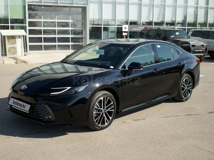 Toyota Camry Luxe 2026 года за 22 190 000 тг. в Актау – фото 3