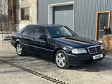 Mercedes-Benz C 180 1994 года за 2 100 000 тг. в Кокшетау