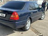 Mercedes-Benz C 180 1994 года за 2 100 000 тг. в Кокшетау – фото 5