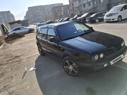 Volkswagen Golf 1995 года за 1 650 000 тг. в Алматы – фото 2