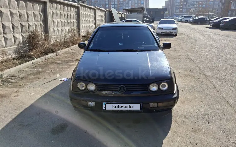 Volkswagen Golf 1995 года за 1 650 000 тг. в Алматы