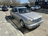 Mercedes-Benz E 230 1996 года за 4 500 000 тг. в Усть-Каменогорск – фото 4