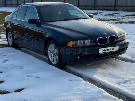 BMW 528 1999 года за 4 000 000 тг. в Атырау