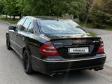 Mercedes-Benz E 500 2005 годаүшін6 500 000 тг. в Костанай – фото 4