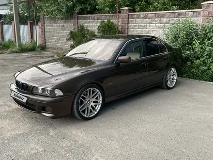 BMW 530 2000 года за 6 000 000 тг. в Алматы – фото 4