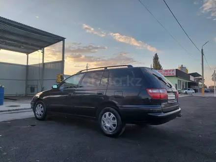 Toyota Carina E 1996 года за 1 950 000 тг. в Тараз – фото 2