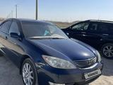 Toyota Camry 2005 годаүшін5 800 000 тг. в Жанаозен – фото 3