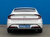 Hyundai Sonata 2021 года за 9 330 000 тг. в Алматы – фото 4