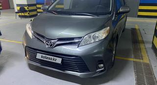 Toyota Sienna 2014 года за 13 500 000 тг. в Астана