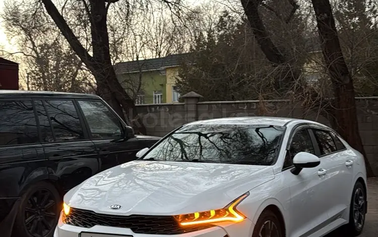 Kia K5 2021 года за 11 500 000 тг. в Алматы
