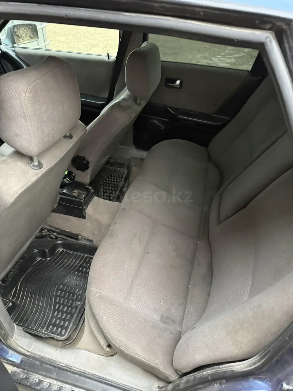 Audi 80, 1990