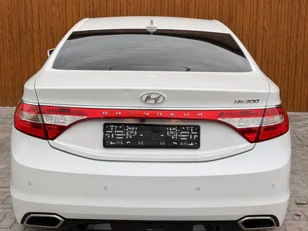 Hyundai Grandeur 2015 года за 9 300 000 тг. в Алматы – фото 10