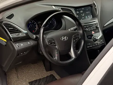 Hyundai Grandeur 2015 года за 9 300 000 тг. в Алматы – фото 13