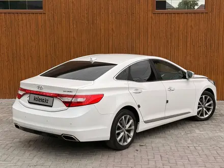 Hyundai Grandeur 2015 года за 9 300 000 тг. в Алматы – фото 6