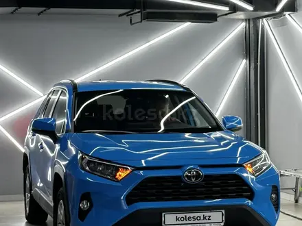 Toyota RAV4 2021 года за 15 900 000 тг. в Алматы – фото 10