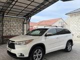 Toyota Highlander 2015 годаүшін9 700 000 тг. в Актау – фото 2
