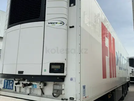 Schmitz Cargobull  SKO 24 2015 года за 21 000 000 тг. в Шымкент