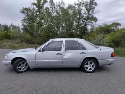 Mercedes-Benz E 220 1992 года за 1 190 000 тг. в Астана – фото 5