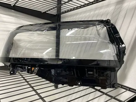 Стекло фары передний Toyota Camry (2019-2023) ORIGINAL за 10 000 тг. в Алматы – фото 5