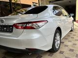 Toyota Camry 2020 года за 17 000 000 тг. в Кызылорда – фото 4