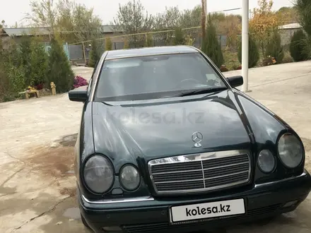 Mercedes-Benz E 230 1998 года за 2 700 000 тг. в Шымкент – фото 4