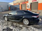 Toyota Camry 2019 года за 13 300 000 тг. в Уральск – фото 5