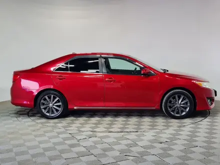 Toyota Camry 2014 года за 6 590 000 тг. в Алматы – фото 4