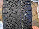 285/40/23 Michelin X-Ice North 4 (шип) за 500 000 тг. в Алматы – фото 2