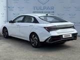 Hyundai Elantra 2022 года за 10 090 425 тг. в Семей – фото 2