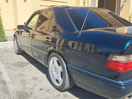 Mercedes-Benz E 280 1995 года за 3 300 000 тг. в Туркестан – фото 3