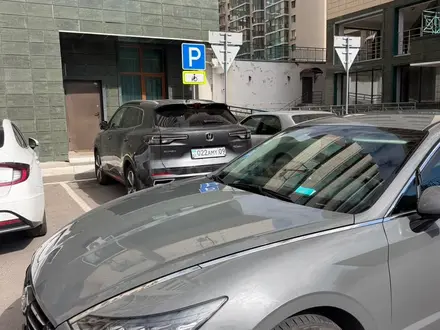 Hyundai Sonata 2022 года за 11 700 000 тг. в Астана – фото 2