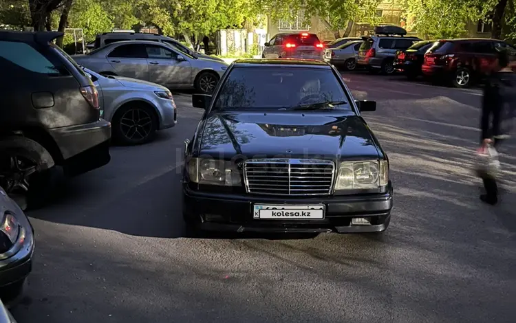 Mercedes-Benz E 320 1995 года за 4 200 000 тг. в Астана