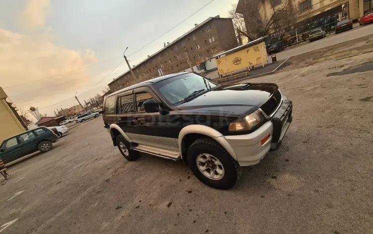 Mitsubishi Challenger 1996 годаүшін2 300 000 тг. в Тараз