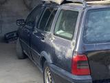 Volkswagen Golf 1996 года за 900 000 тг. в Шымкент – фото 2