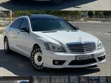 Mercedes-Benz S 500 2007 годаfor8 600 000 тг. в Жанаозен