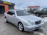 Mercedes-Benz E 320 2001 годаүшін5 200 000 тг. в Актау – фото 4