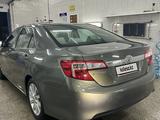 Toyota Camry 2012 года за 6 100 000 тг. в Актобе – фото 5