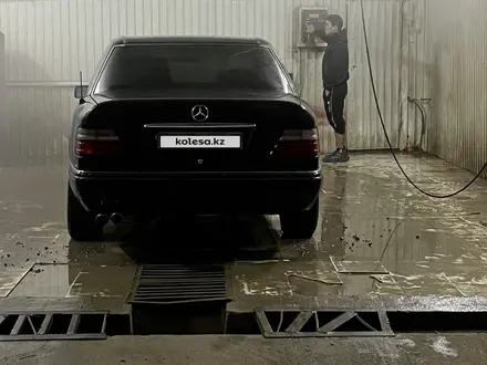 Mercedes-Benz E 220 1995 года за 1 500 000 тг. в Шиели – фото 3