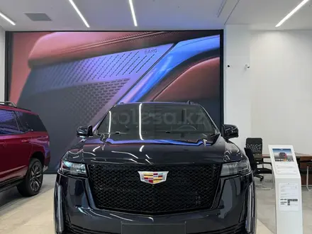 Cadillac Escalade 2023 года за 71 990 000 тг. в Алматы – фото 2