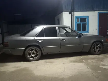 Mercedes-Benz E 300 1988 года за 1 900 000 тг. в Алматы – фото 2