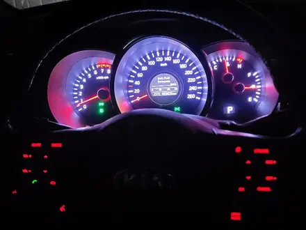 Kia K5 2015 года за 8 900 000 тг. в Алматы – фото 17