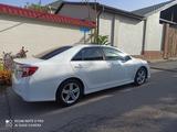 Toyota Camry 2014 года за 7 200 000 тг. в Шымкент – фото 3