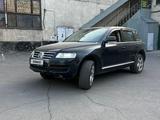 Volkswagen Touareg 2006 года за 4 800 000 тг. в Алматы